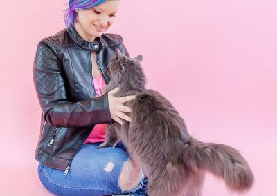 Chat & Chuckle with Laura Cassiday of Pawsitive Vibes Cat Behavior and Training