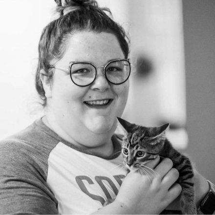Chat & Chuckle with Jeanette Davis of Feline Rescue Association and Silver Whiskers Animal Rescue
