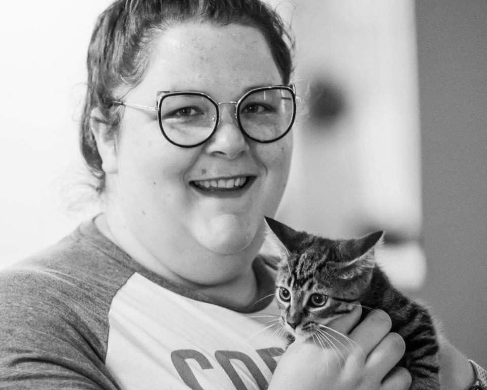 Chat & Chuckle with Jeanette Davis of Feline Rescue Association and Silver Whiskers Animal Rescue